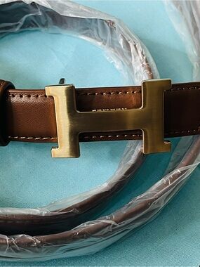 Men's Brown Leather Belt Adjustable Design, with Brass H Buckle